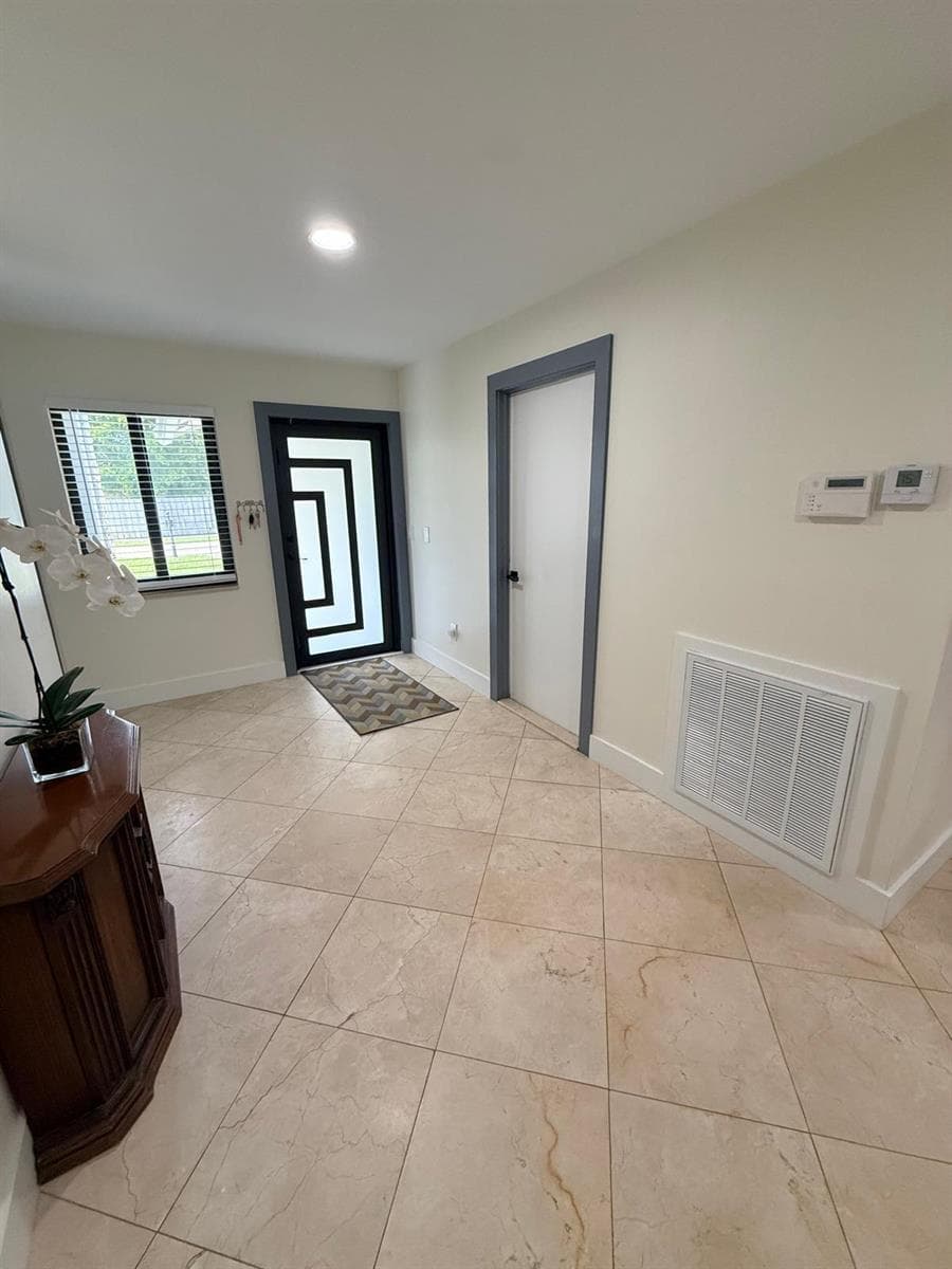 8843 SW 16th Street, Boca Raton, FL 33433 photo 5