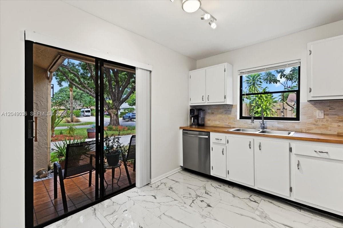901 NW 26th Ave, Delray Beach, FL 33445 photo 3