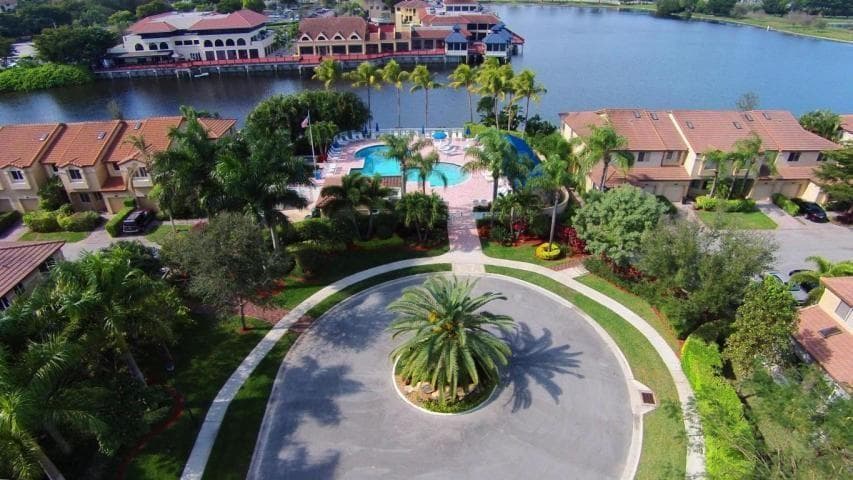 6584 Via Regina, Boca Raton, FL 33433
