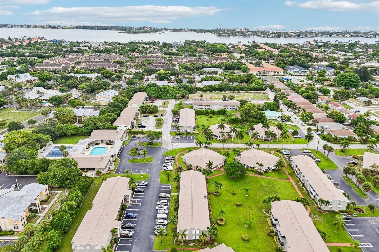 312 NE 17th Avenue # 202, Boynton Beach, FL 33435 photo 4