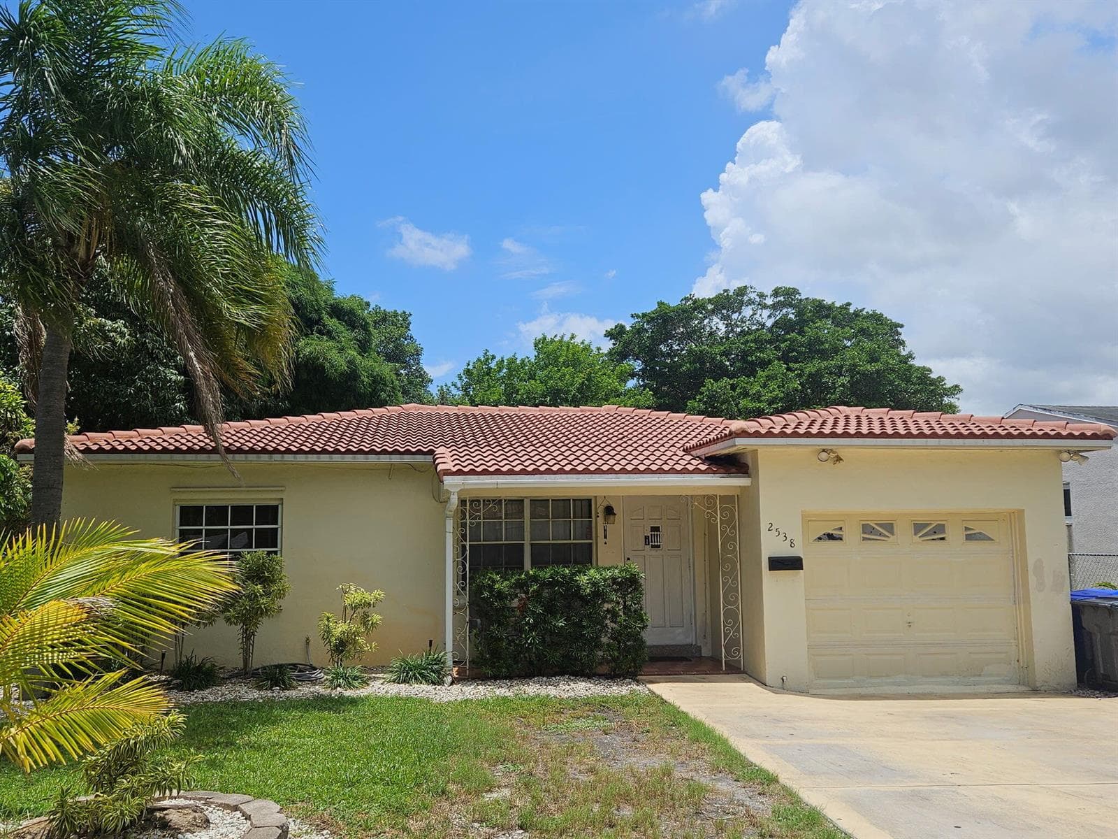 2538 Fillmore Street, Hollywood, FL 33020