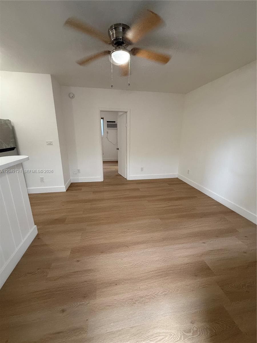 469 SW 3rd St # 4, Miami, FL 33130 photo 3