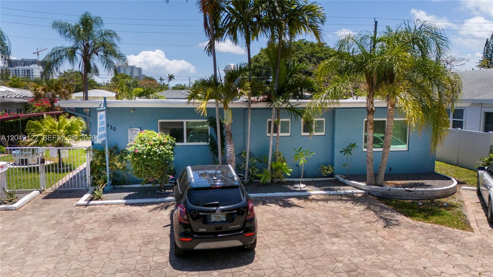 1930 Lincoln St, Hollywood, FL 33020