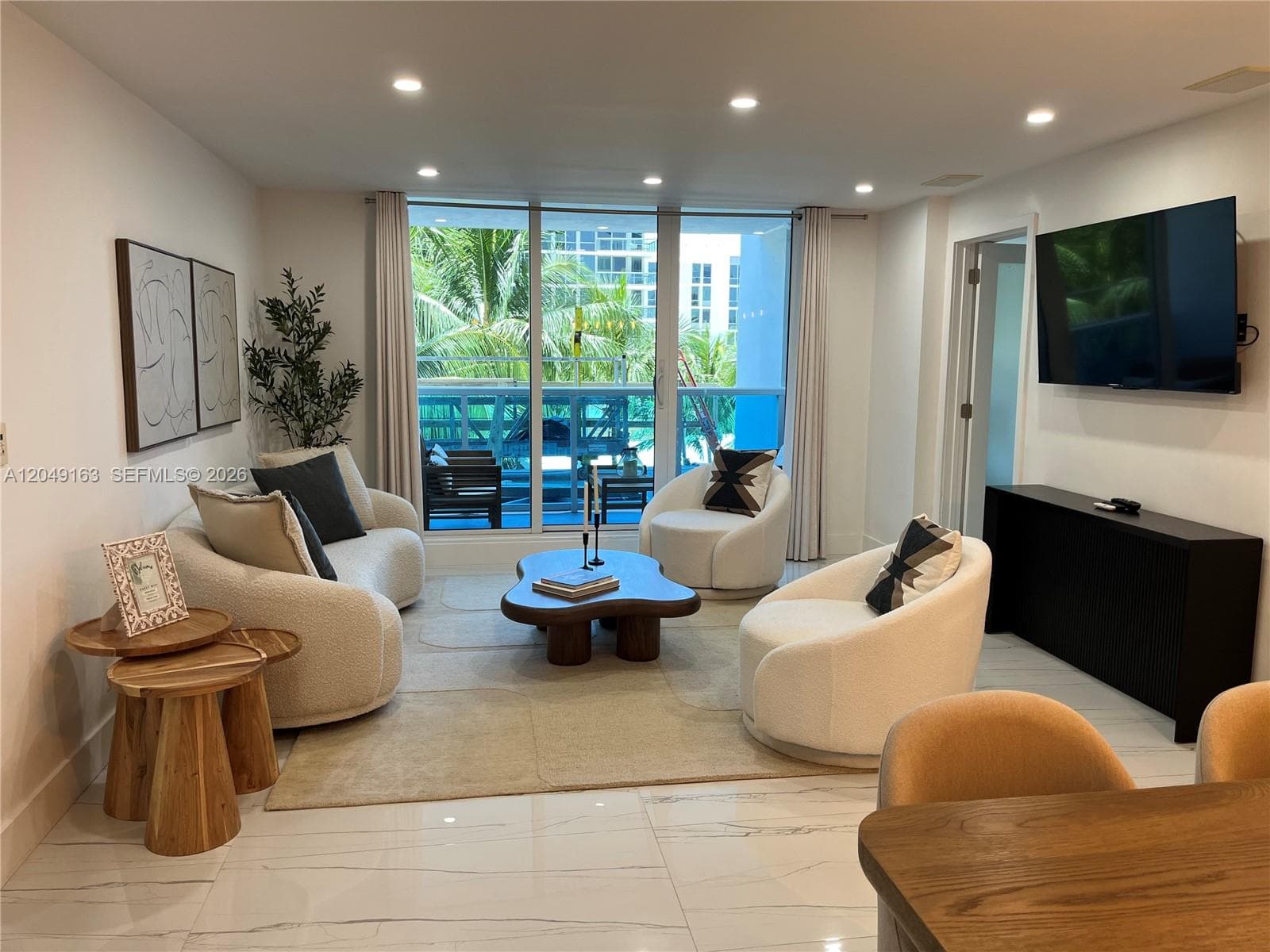 2301 Collins Ave # 326, Miami Beach, FL 33139