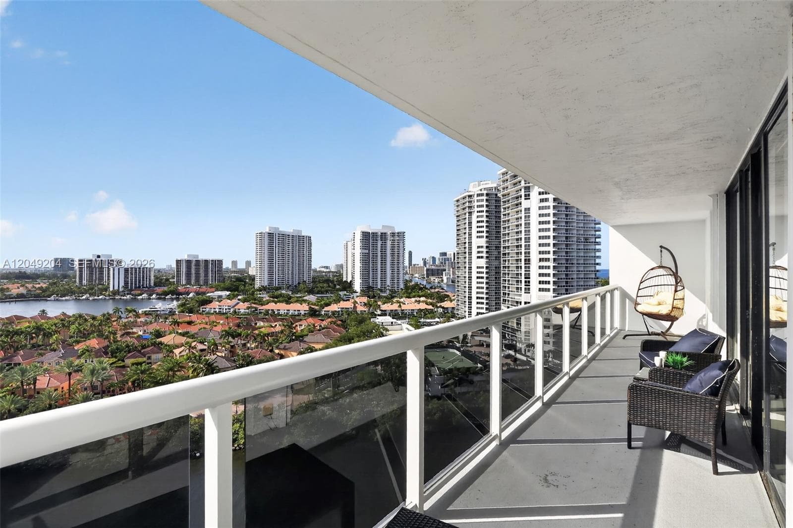 20505 E Country Club Dr # 1739, Aventura, FL 33180 photo 2