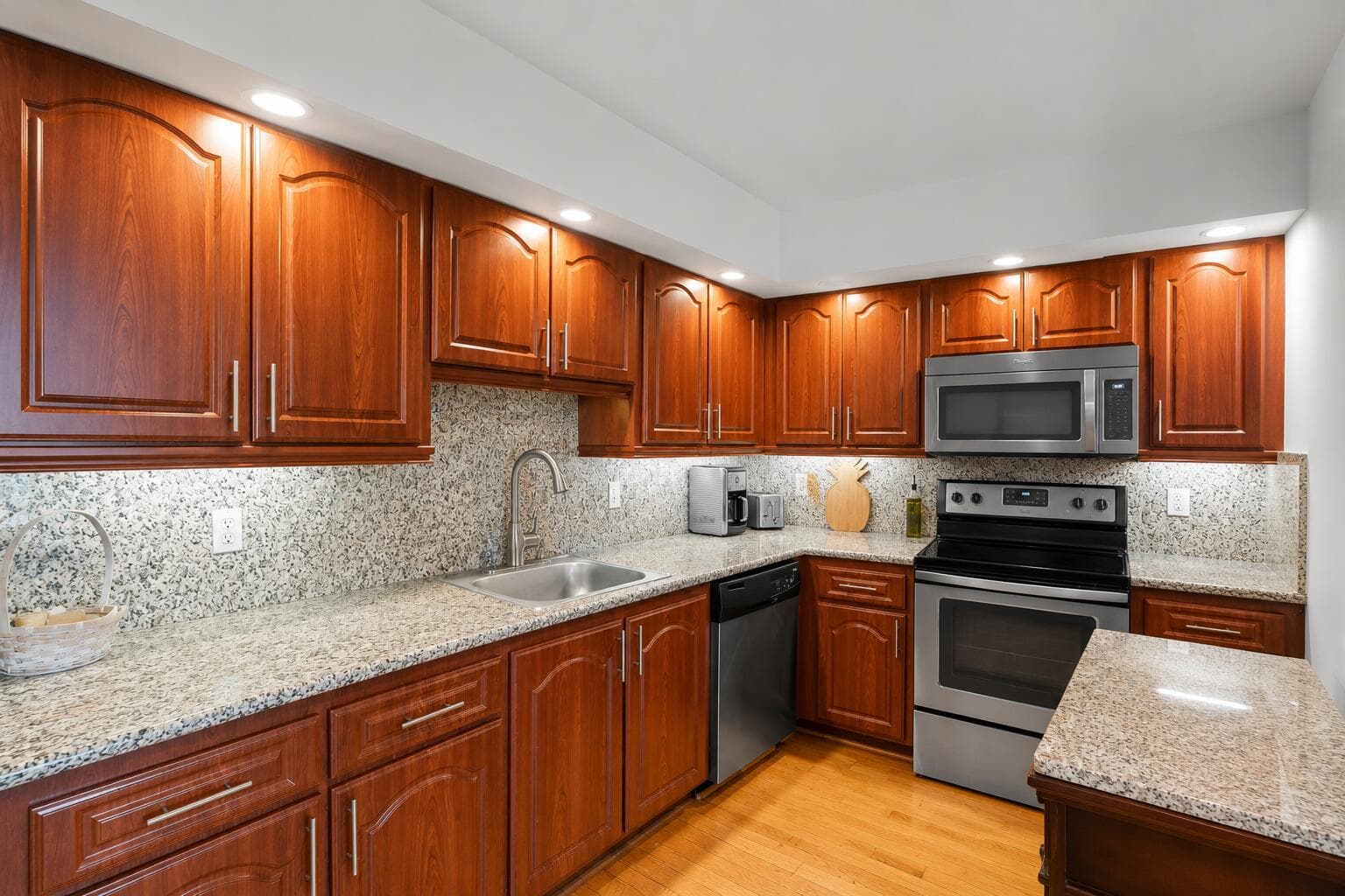 625 Oaks Drive # 405, Pompano Beach, FL 33069 photo 2