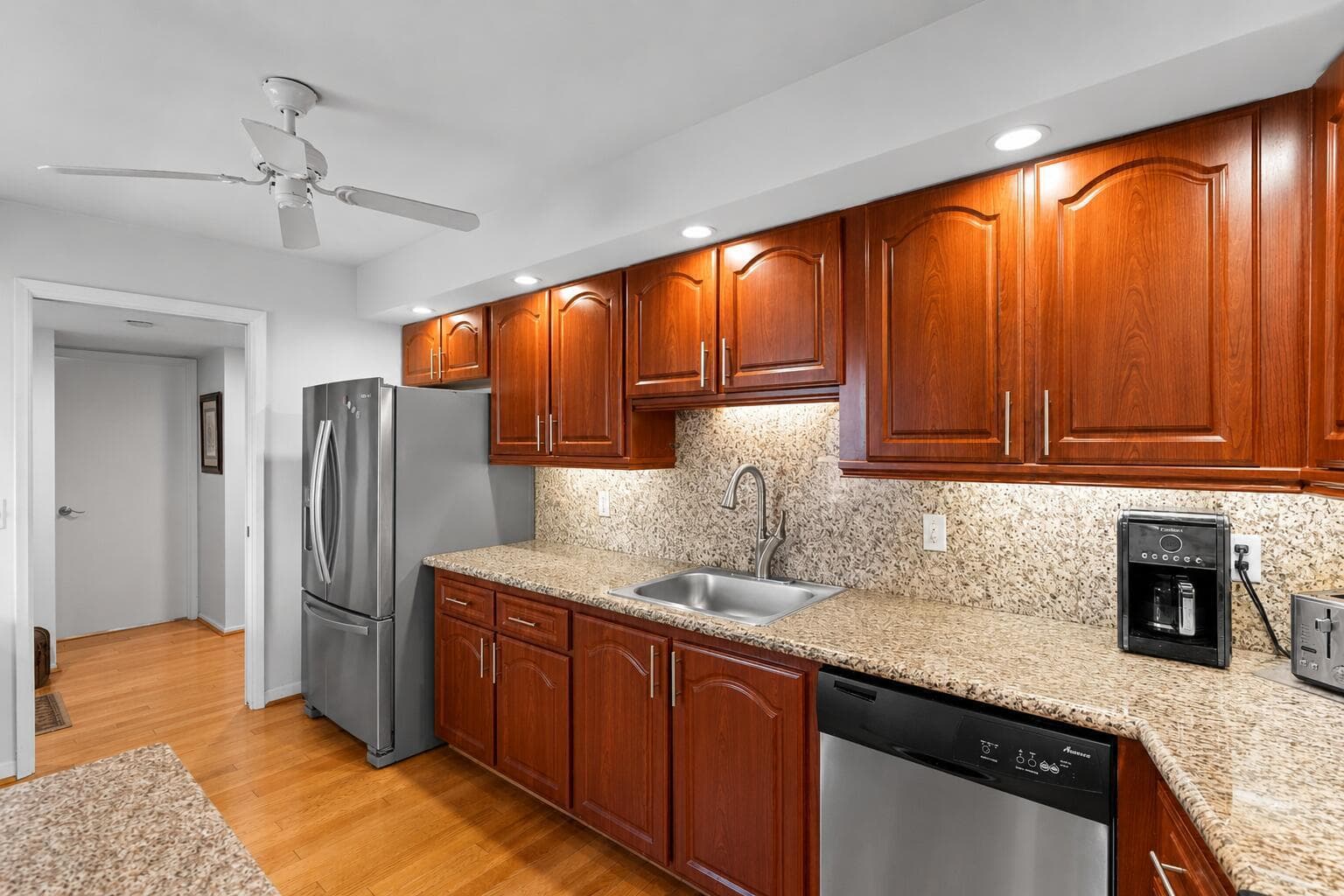 625 Oaks Drive # 405, Pompano Beach, FL 33069 photo 3