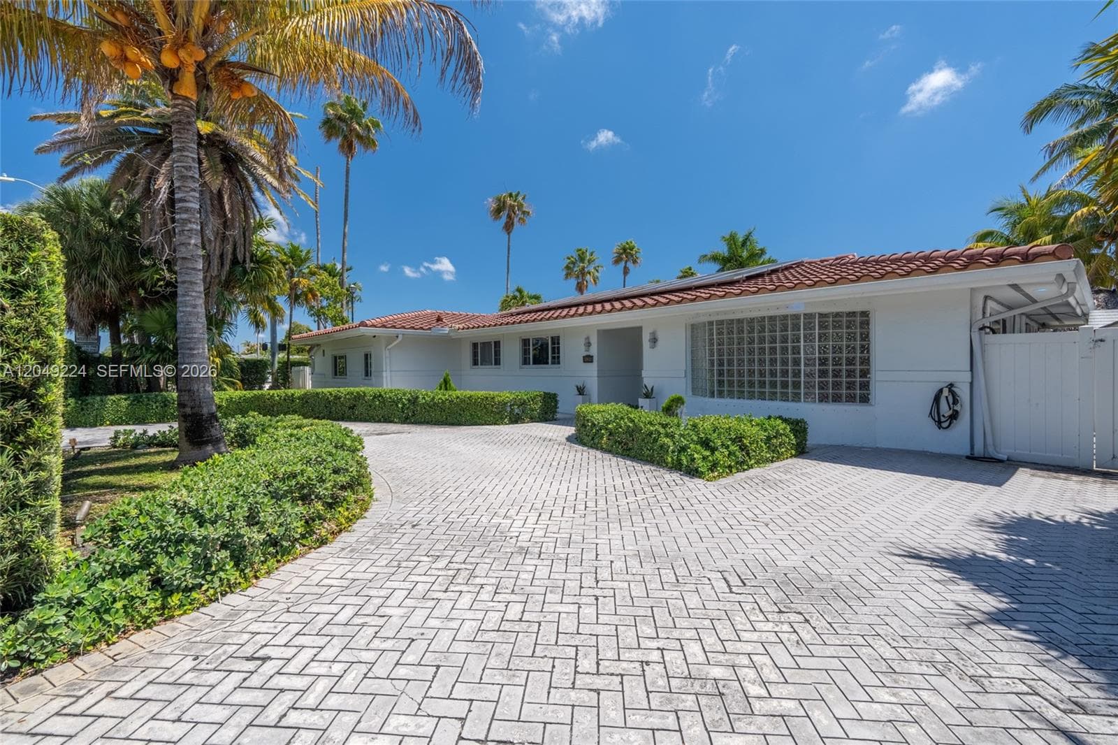 20235 Highland Lakes Blvd, Miami, FL 33179 photo 3