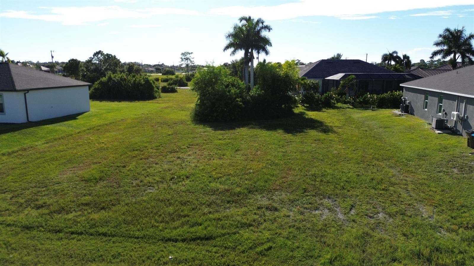 2012 NW 24th Place, Cape Coral, FL 33993 photo 2