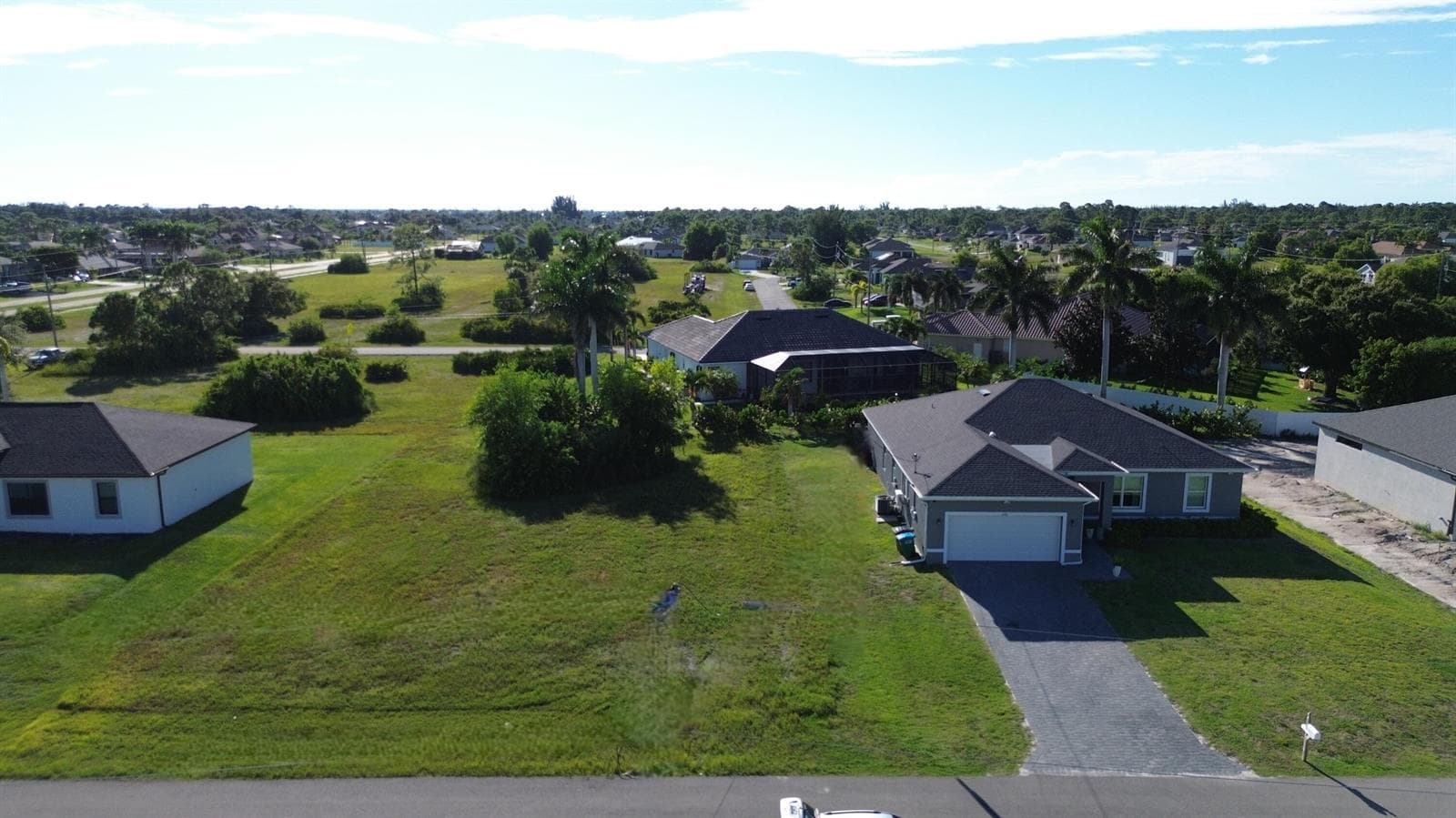 2012 NW 24th Place, Cape Coral, FL 33993
