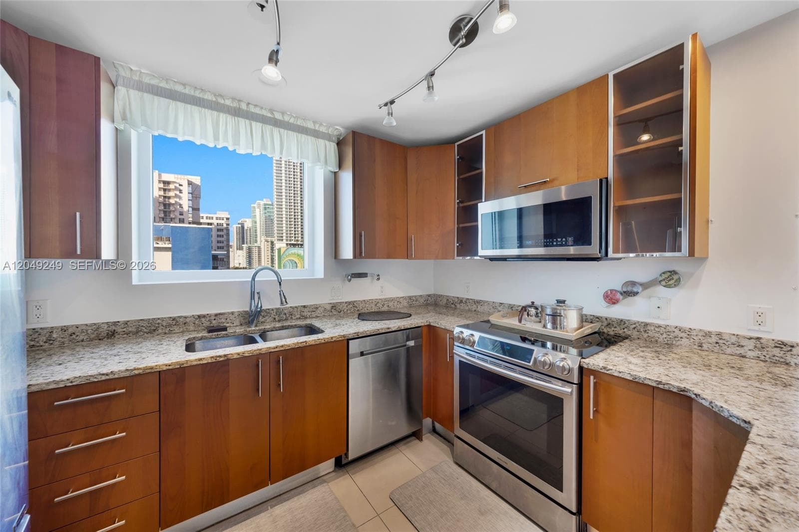 1945 S Ocean Dr # 714, Hallandale Beach, FL 33009 photo 4