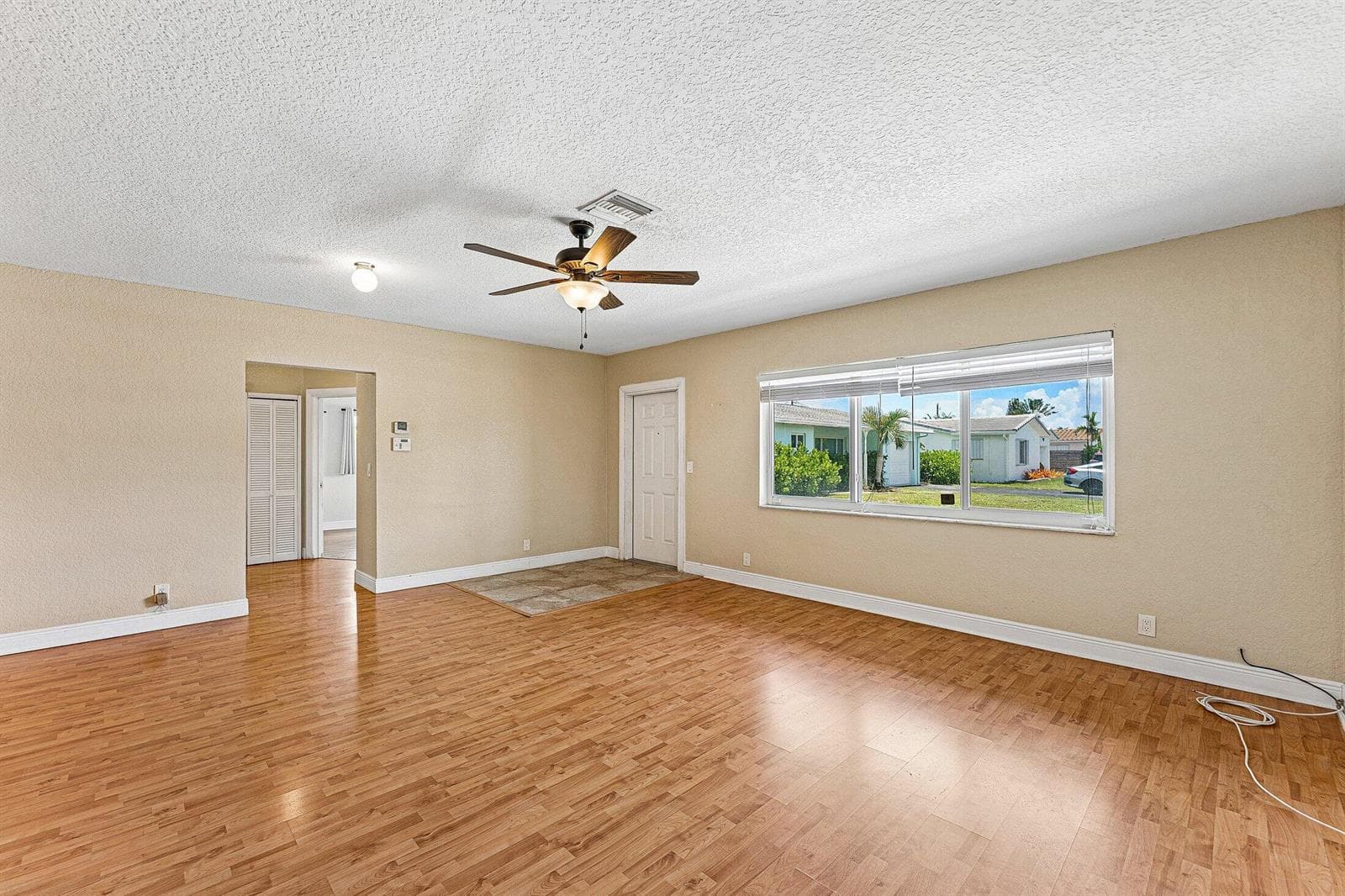 301 SE 3rd Street, Deerfield Beach, FL 33441 photo 5