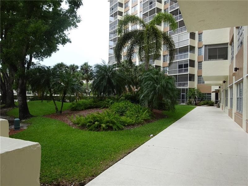 10777 W Sample Road # 1104, Coral Springs, FL 33065 photo 4