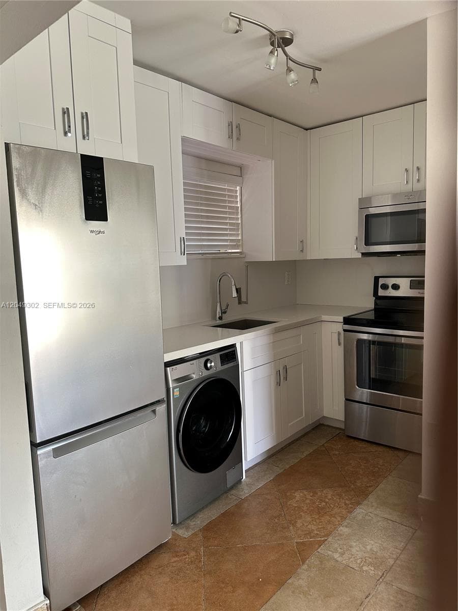399 NW 72nd Ave # 310, Miami, FL 33126 photo 5