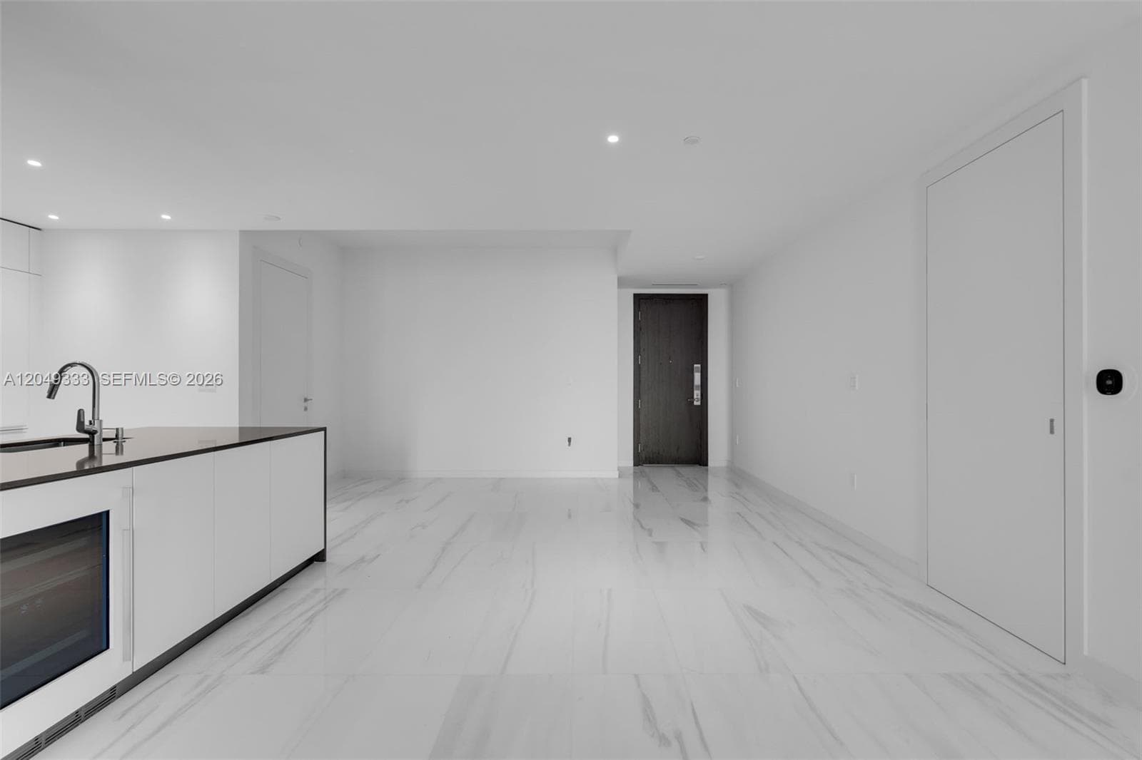 300 Biscayne Boulevard Way # 3009W, Miami, FL 33131 photo 3