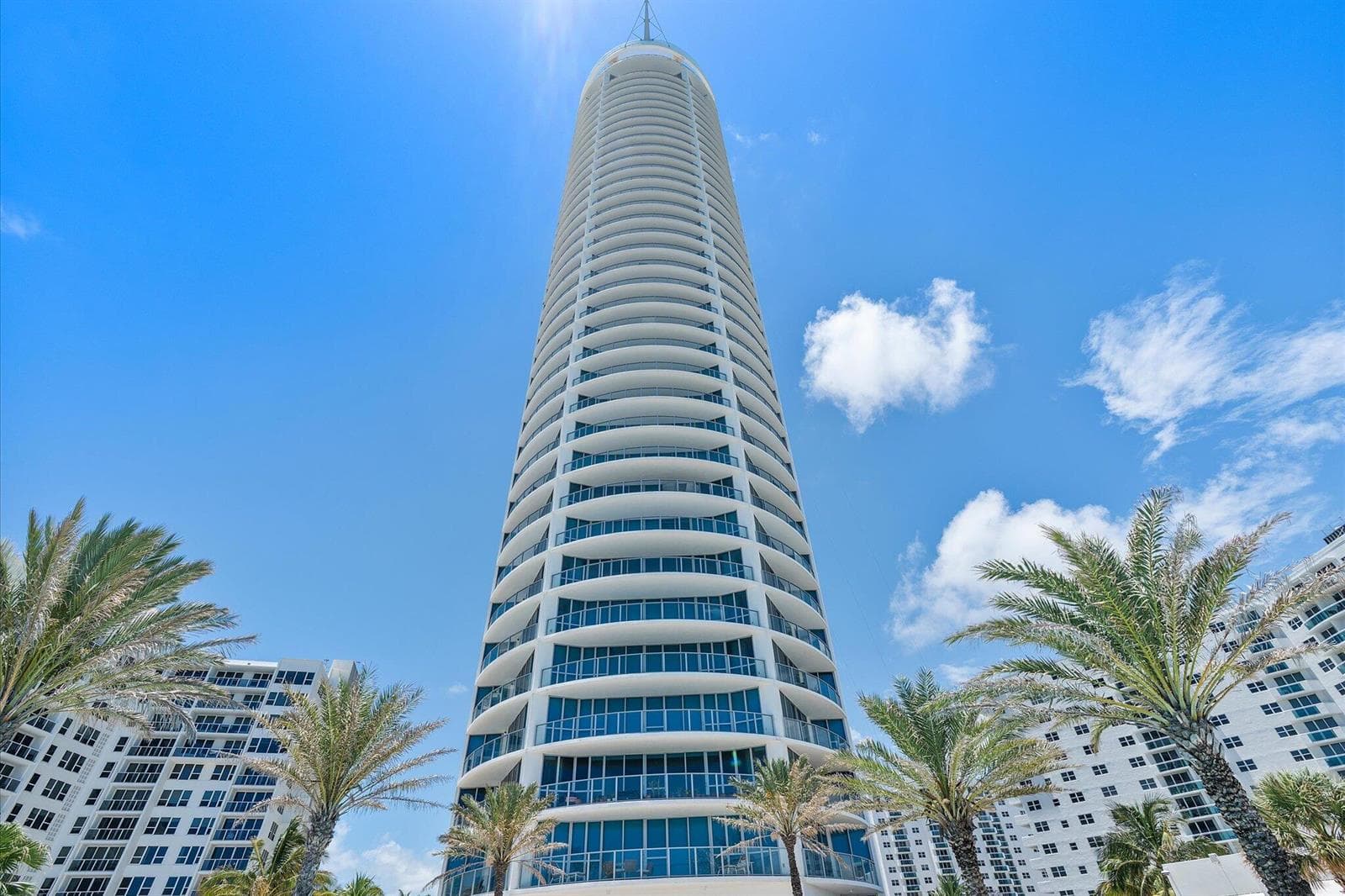 3101 S Ocean Drive # 2707, Hollywood, FL 33019 photo 2