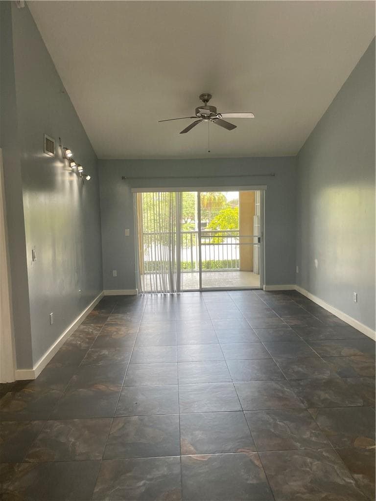 2640 S University Drive # 319, Davie, FL 33328 photo 3