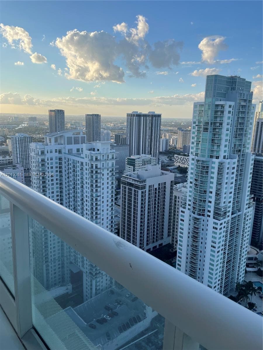 50 Biscayne Blvd # 5001, Miami, FL 33132 photo 5