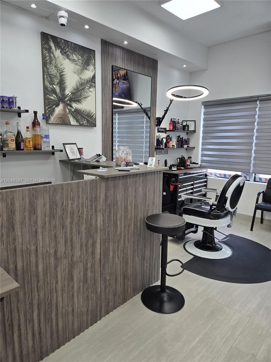 218 N Federal Highway, Hallandale Beach, FL 33009 photo 3
