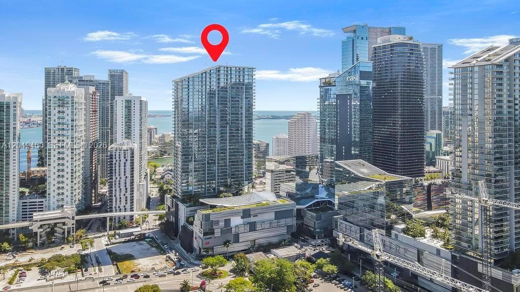 68 SE 6th St # 1710, Miami, FL 33131