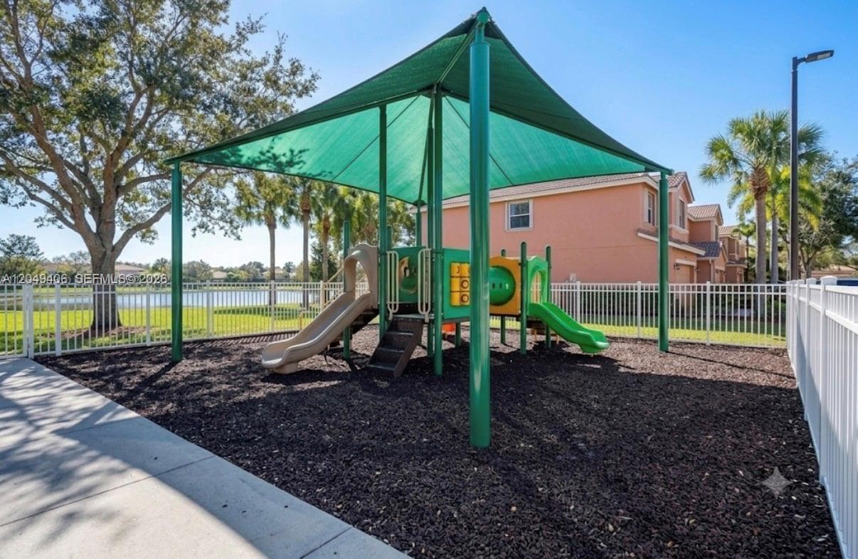 4070 NW 92nd Ave, Sunrise, FL 33351 photo 3