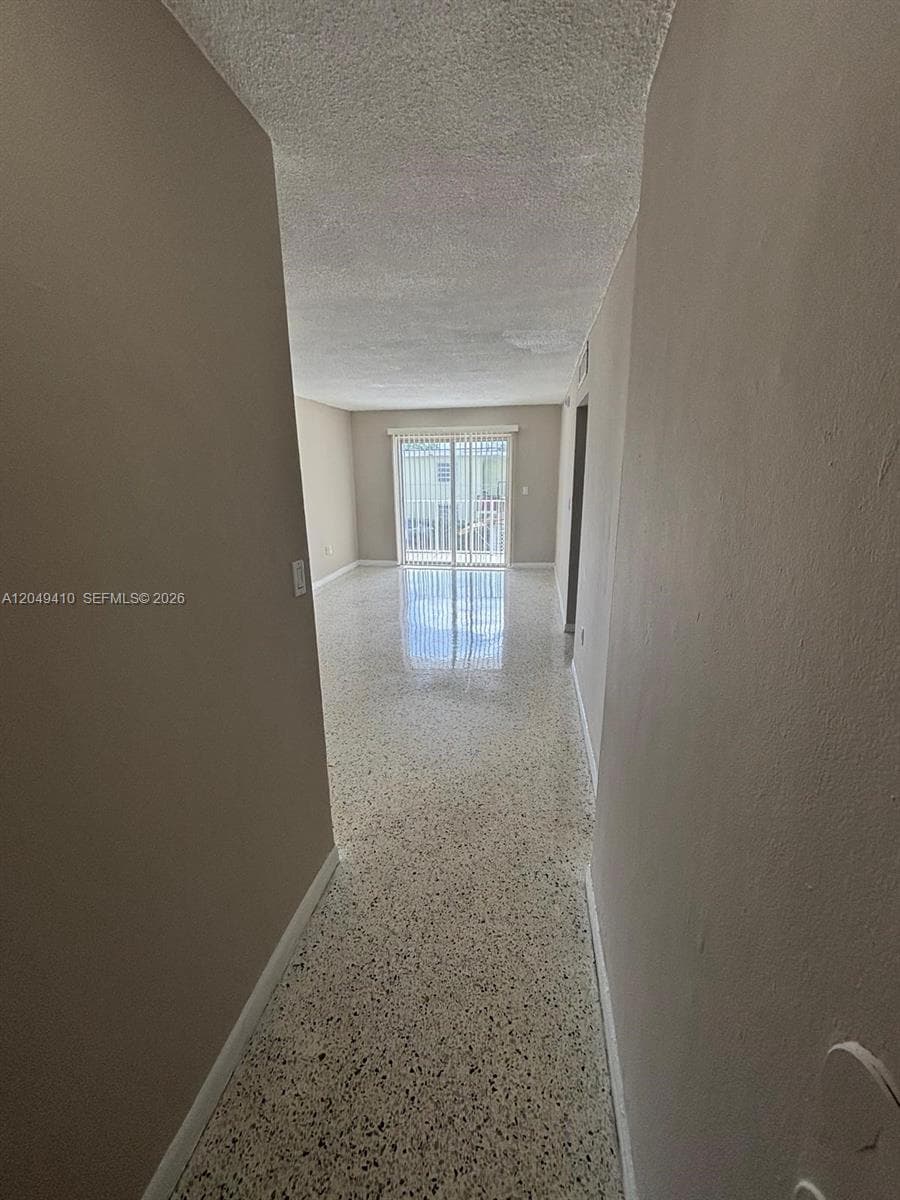 1047 SW 7th St # 12, Miami, FL 33130 photo 2