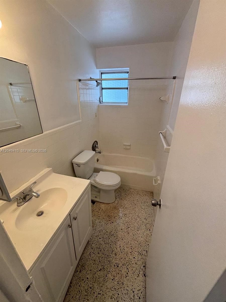 1047 SW 7th St # 12, Miami, FL 33130 photo 5