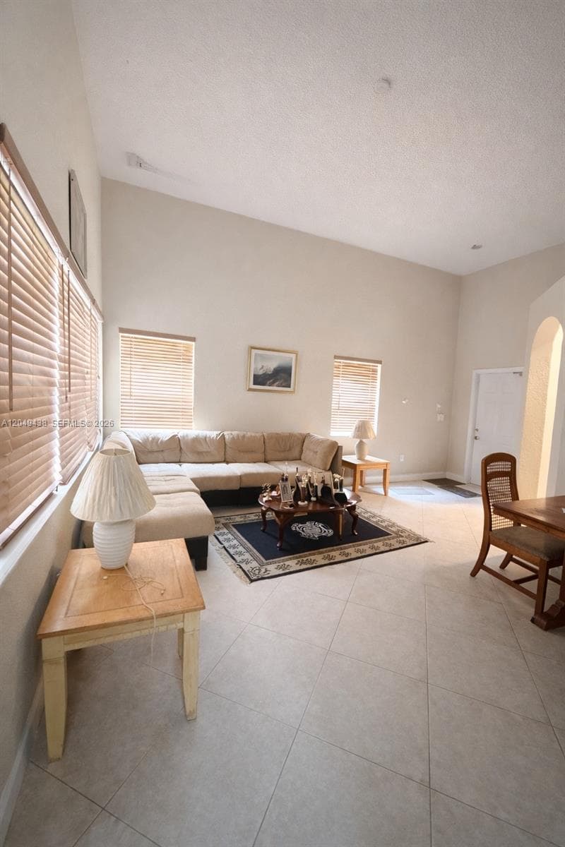7558 NW 17th Dr, Pembroke Pines, FL 33024 photo 3