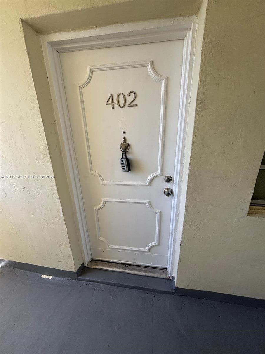 3050 S Dixie Hwy # 402, Miami, FL 33133