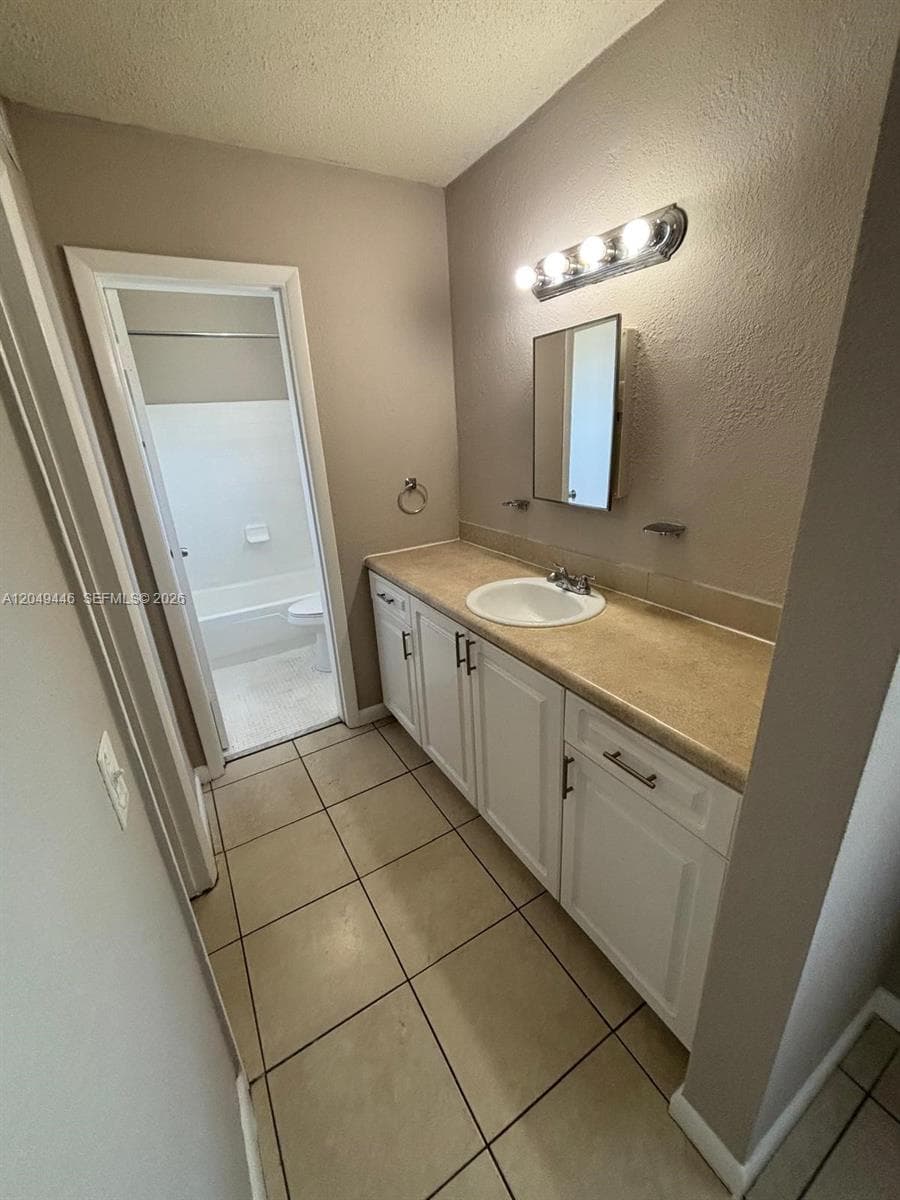 3050 S Dixie Hwy # 402, Miami, FL 33133 photo 4