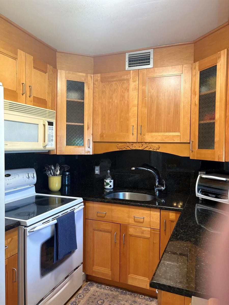 25 Kent B, West Palm Beach, FL 33417 photo 2