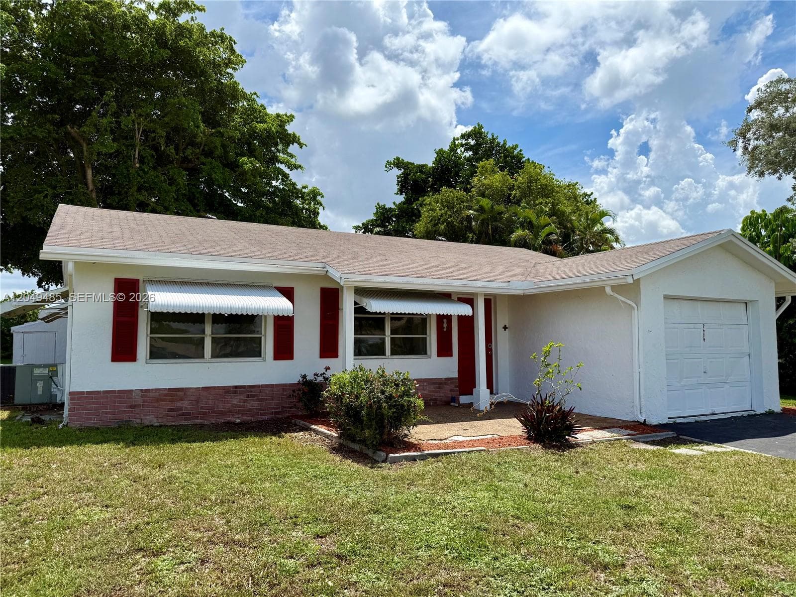 7008 NW 89th Ave, Tamarac, FL 33321