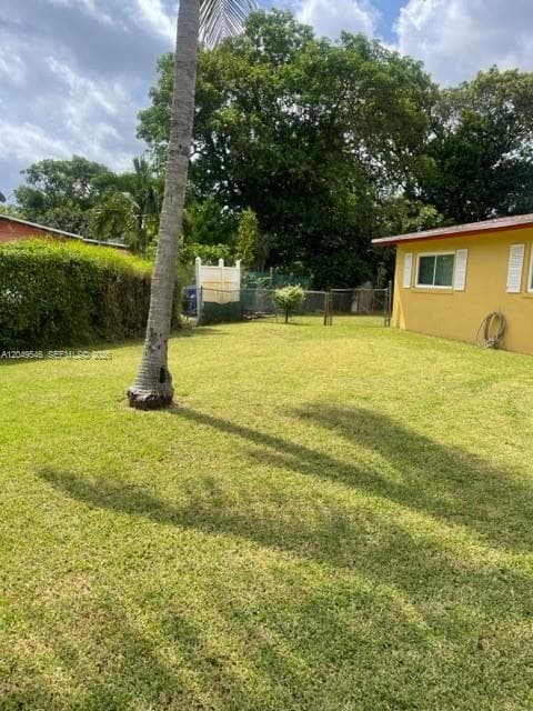 1400 NW 15th Ct, Fort Lauderdale, FL 33311 photo 5