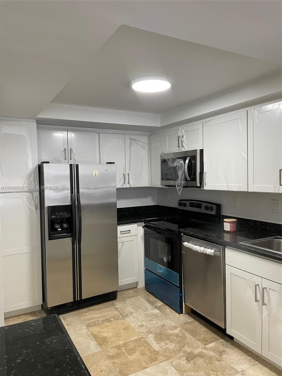 3731 N Country Club Dr # 323, Aventura, FL 33180 photo 4