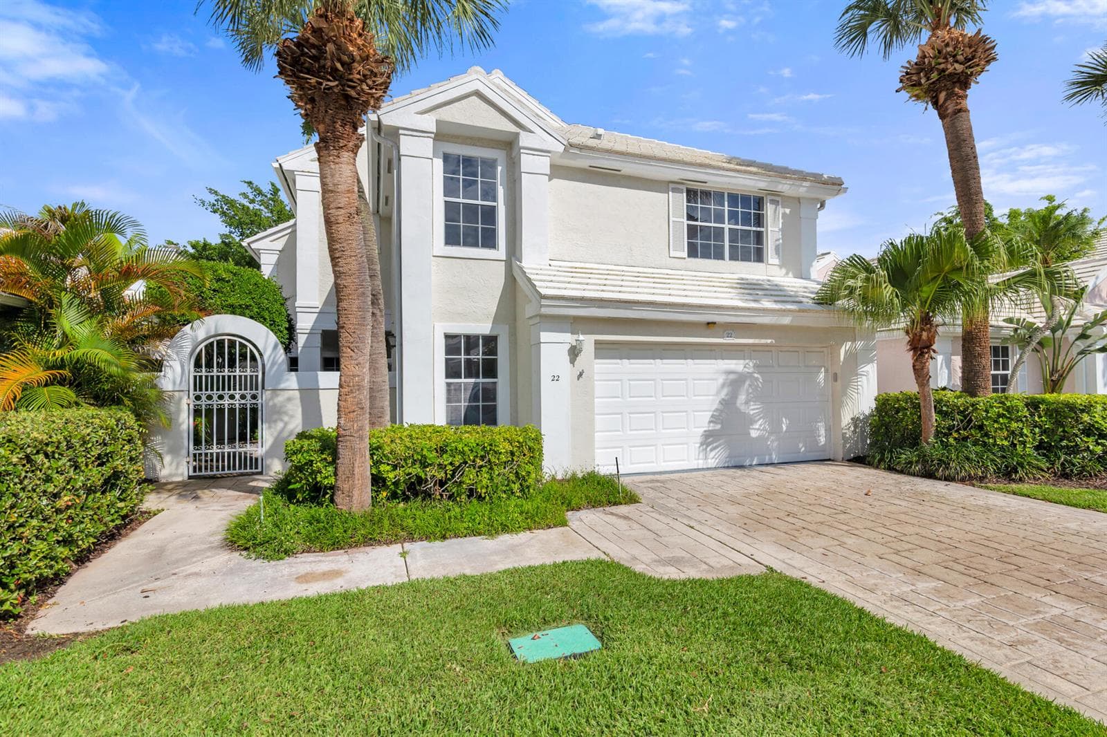 22 Selby Lane, Palm Beach Gardens, FL 33418