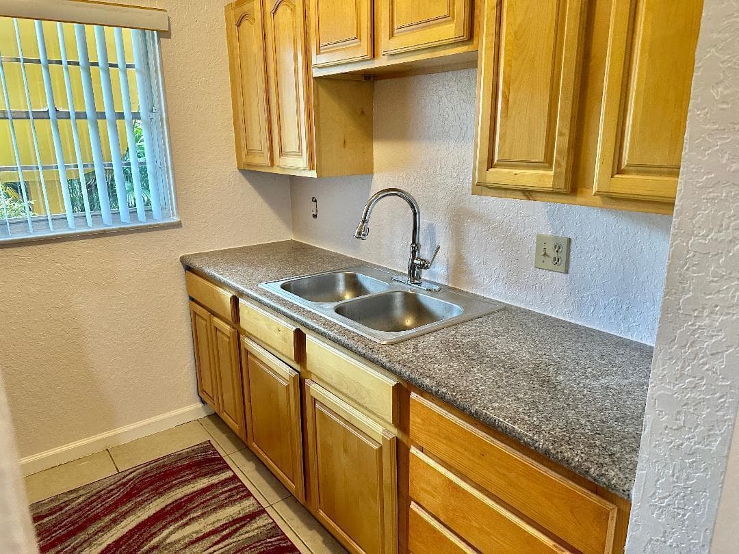240 Croton Avenue # 110, Lantana, FL 33462 photo 4