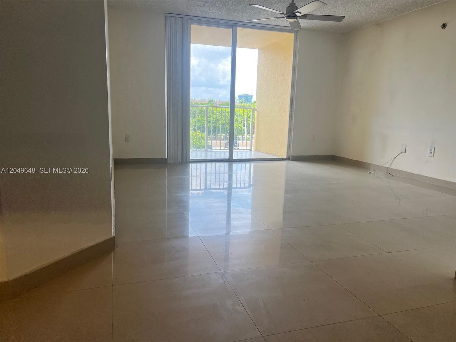 19601 E Country Club Dr # 7405, Aventura, FL 33180 photo 2
