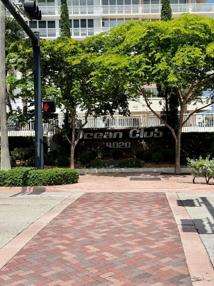 4020 Galt Ocean Drive # 1708, Fort Lauderdale, FL 33308