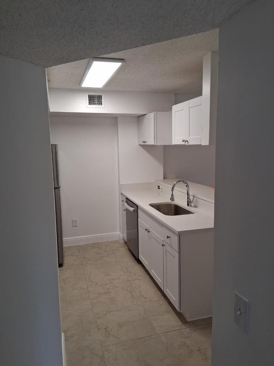 460 S Park Road # 6-207, Hollywood, FL 33021 photo 3