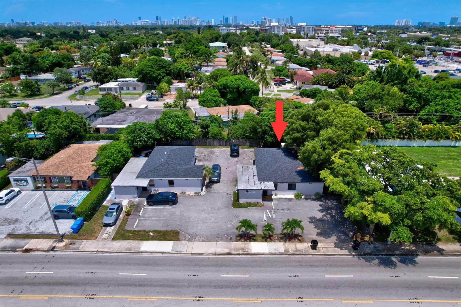 16811 NE 6th Avenue, North Miami Beach, FL 33162 photo 2