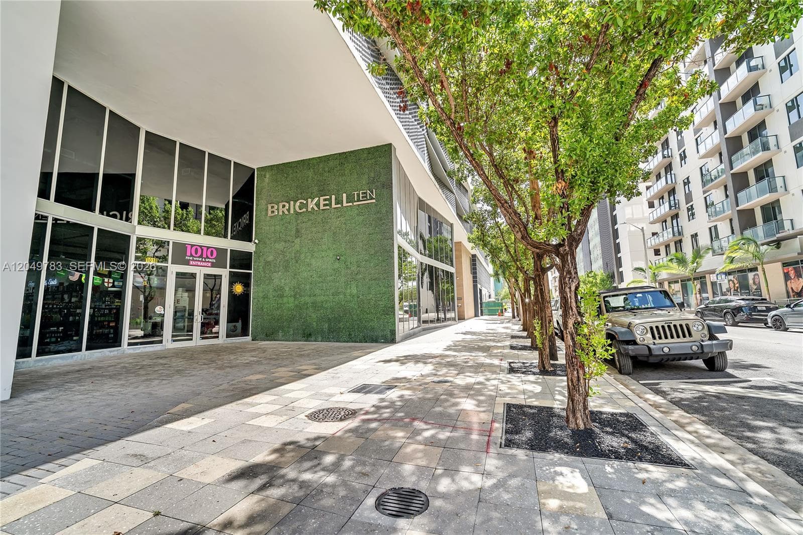 1010 SW 2nd Ave # 2201, Miami, FL 33130 photo 3
