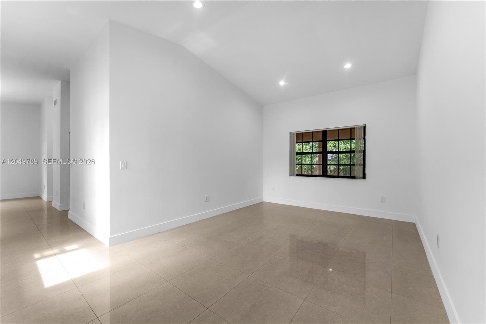 3730 SW 136th Ct, Miami, FL 33175 photo 4
