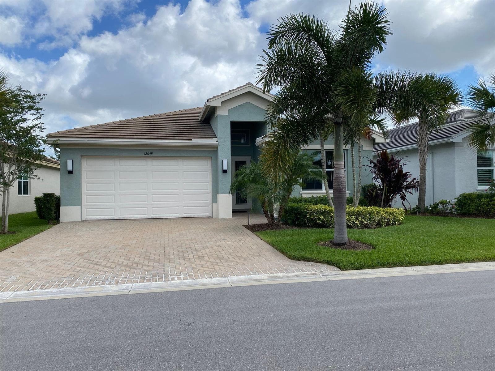 12049 SW Jasper Lake Way, Port St. Lucie, FL 34987 photo 2