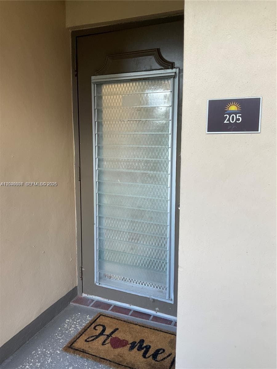 9201 Sunrise Lakes Blvd # 205, Sunrise, FL 33322 photo 2