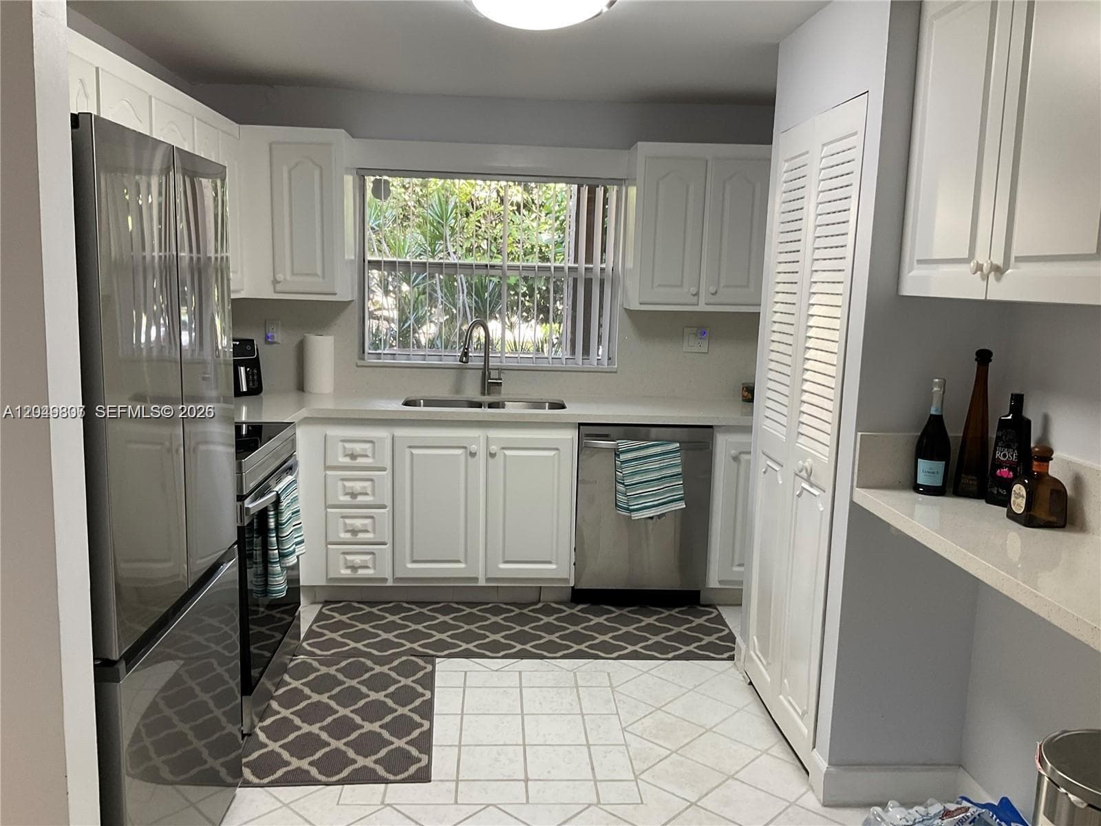 9201 Sunrise Lakes Blvd # 205, Sunrise, FL 33322 photo 5