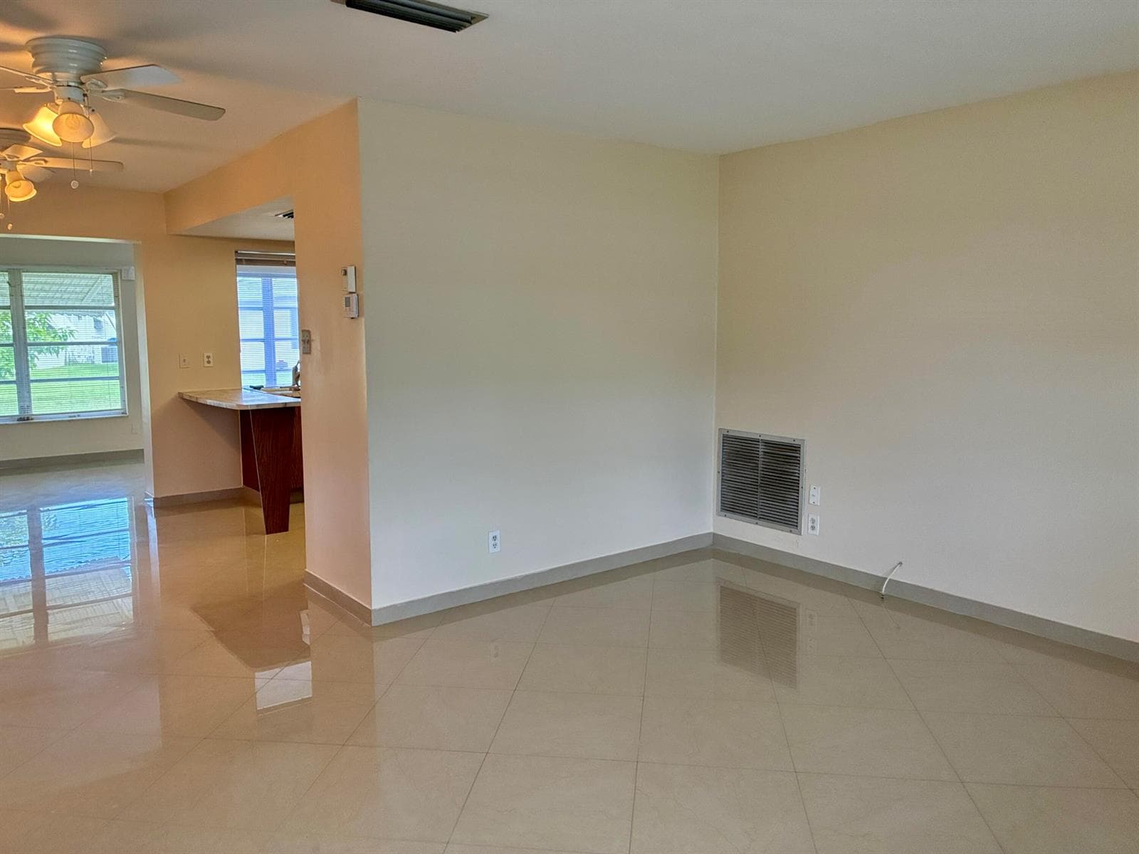 7470 NW 7th Place, Margate, FL 33063 photo 4