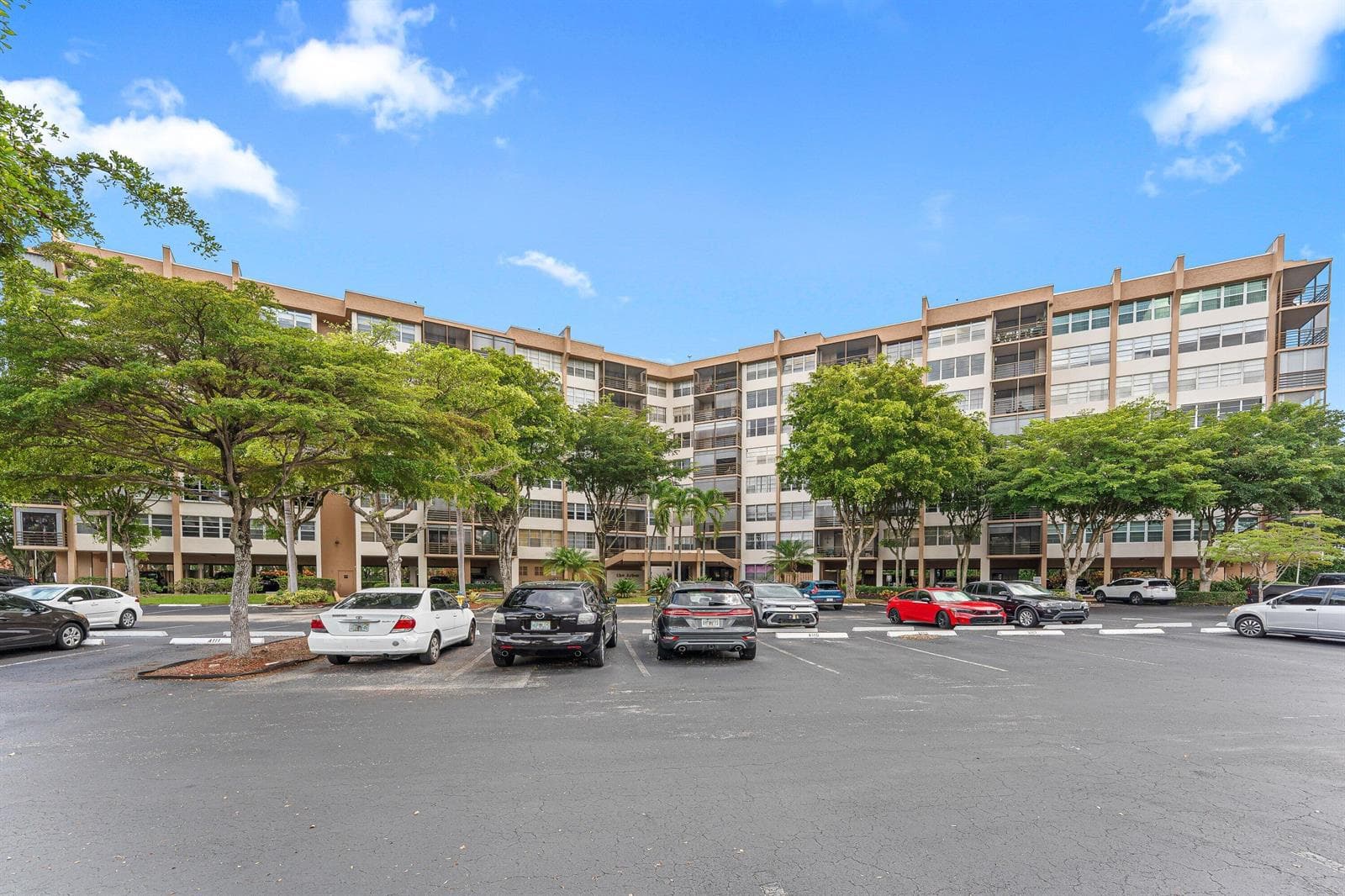 1400 Saint Charles Place # 616, Pembroke Pines, FL 33026 photo 2