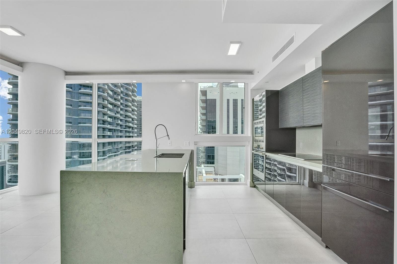 1080 Brickell Ave # 4109, Miami, FL 33131 photo 4
