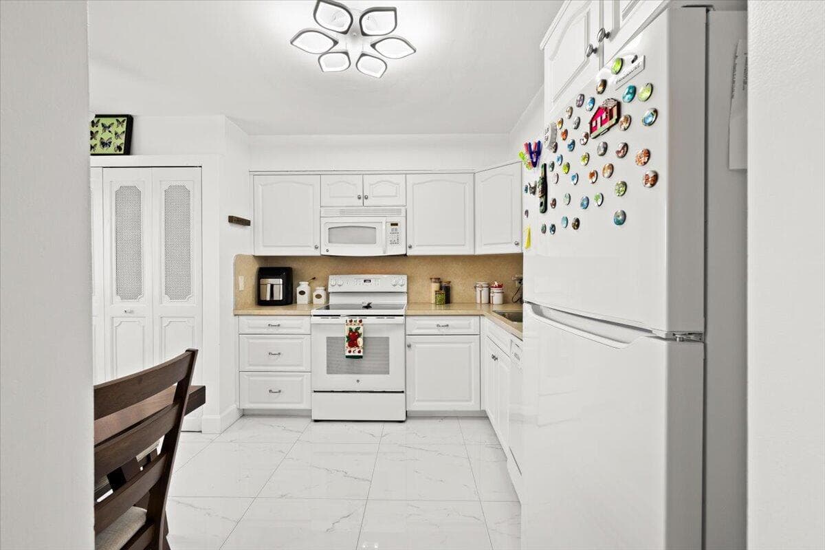 4550 NW 18th Avenue # 406, Deerfield Beach, FL 33064 photo 5