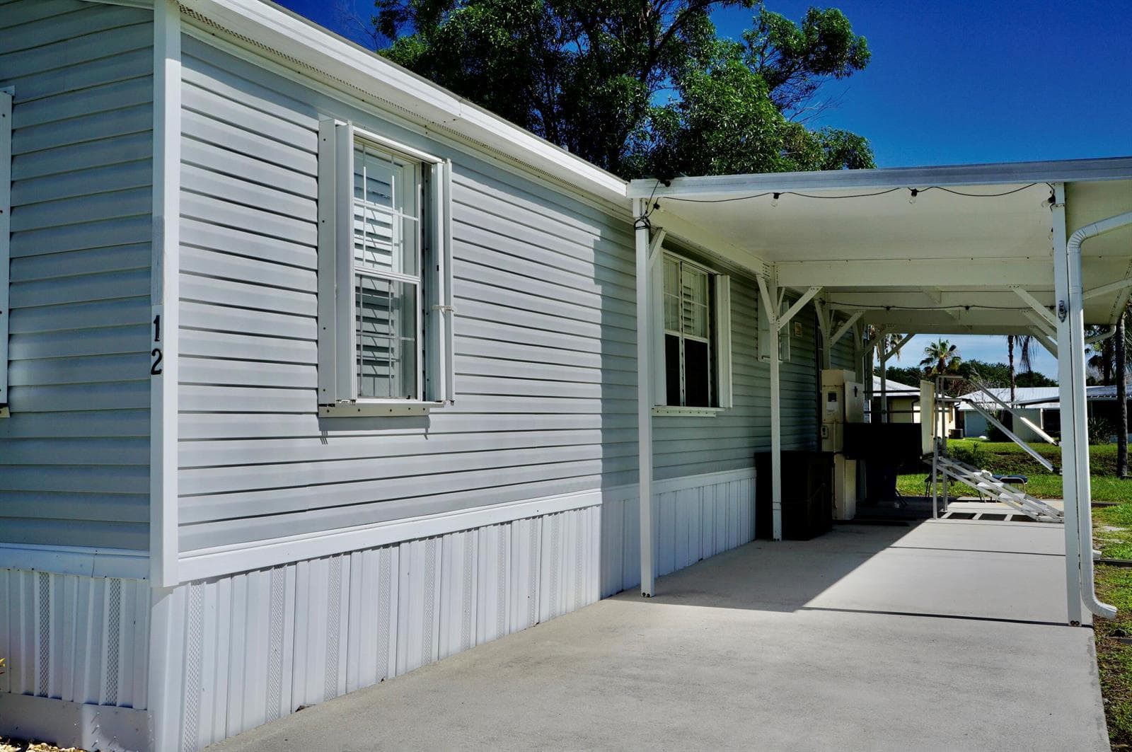 12 SE Spanish Way, Port St. Lucie, FL 34952 photo 2